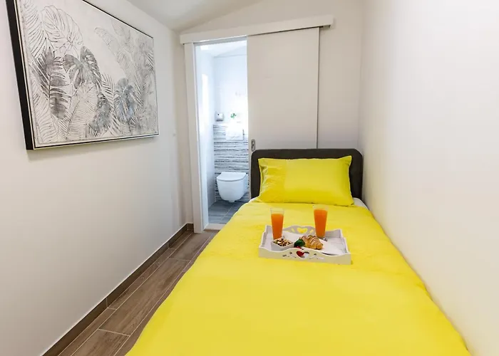 Apartment Laura Vir